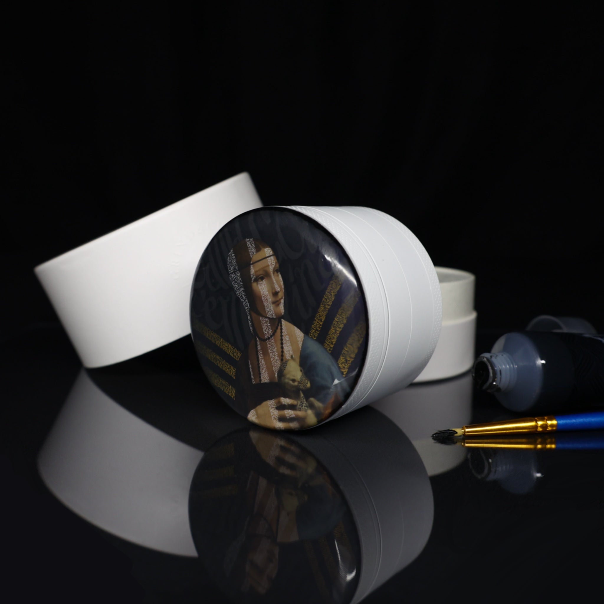 "Dama con l’ermellino" GRINDER (Lady with an Ermine)