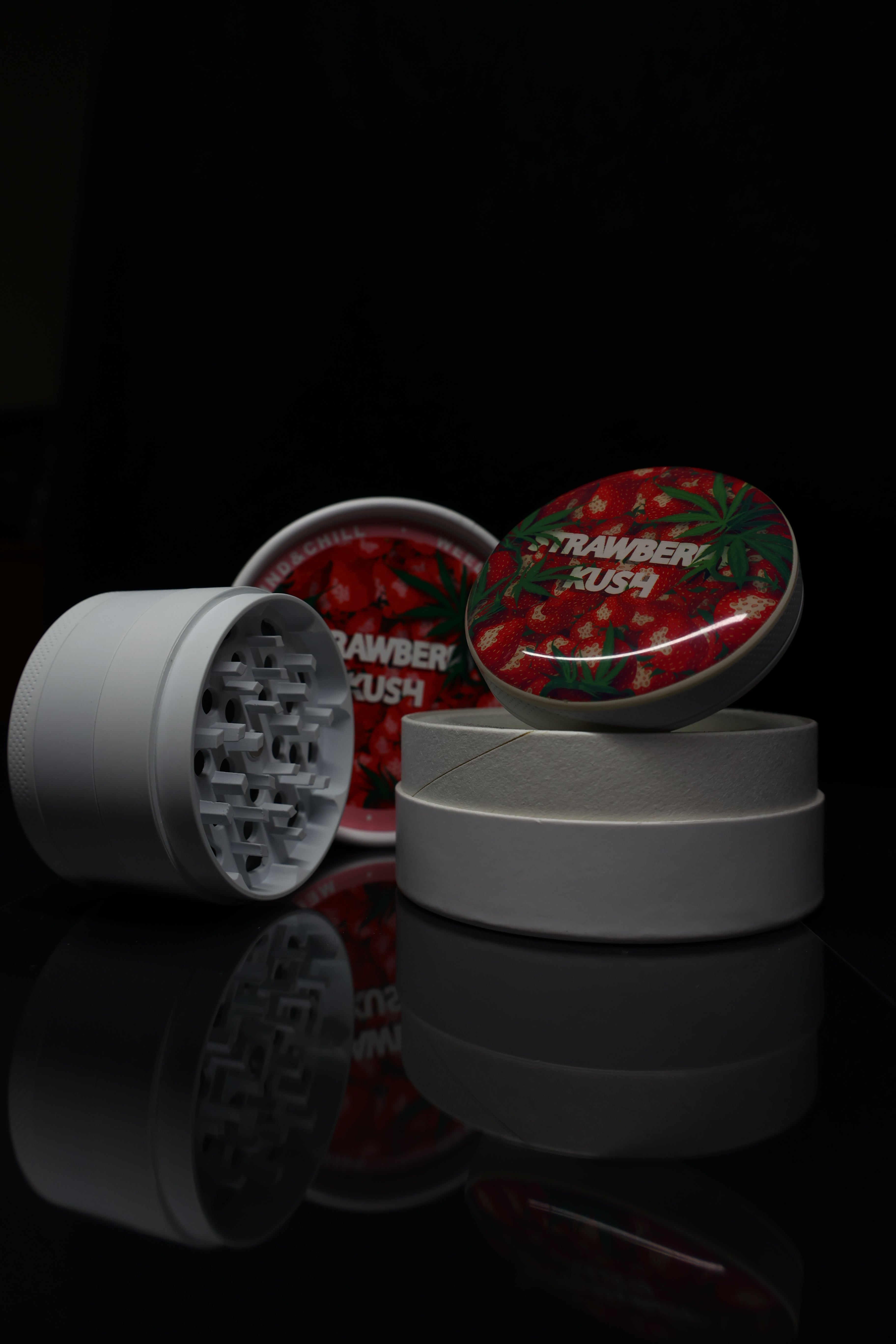 "STRAWBERRY" GRINDER
