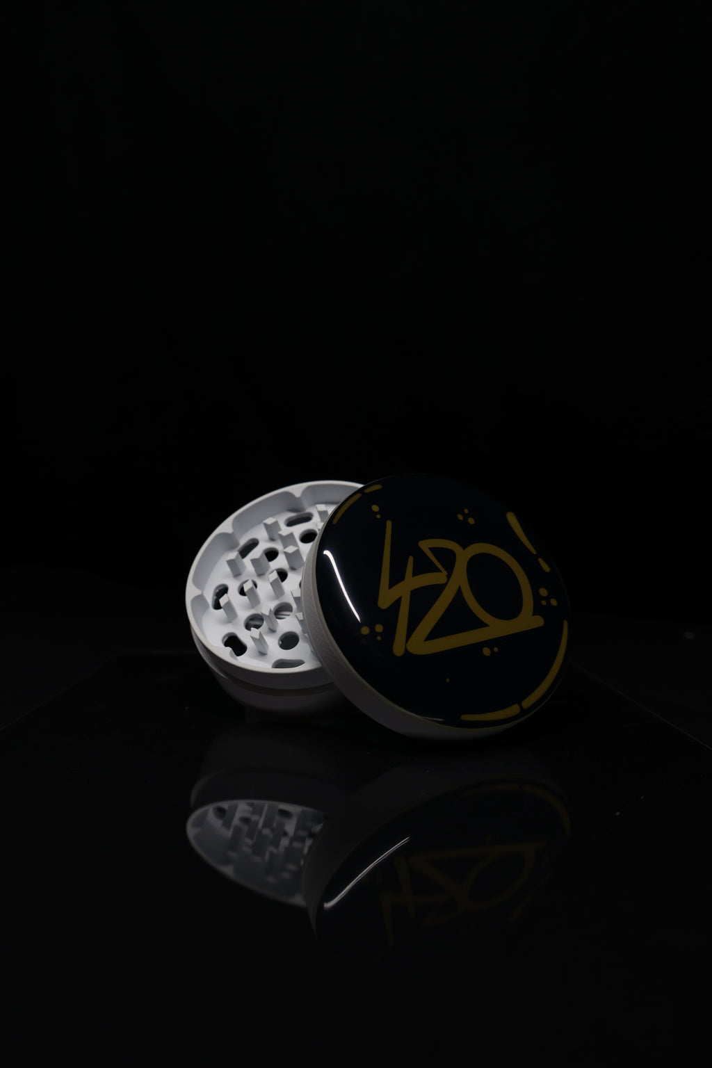 "420" GRINDER