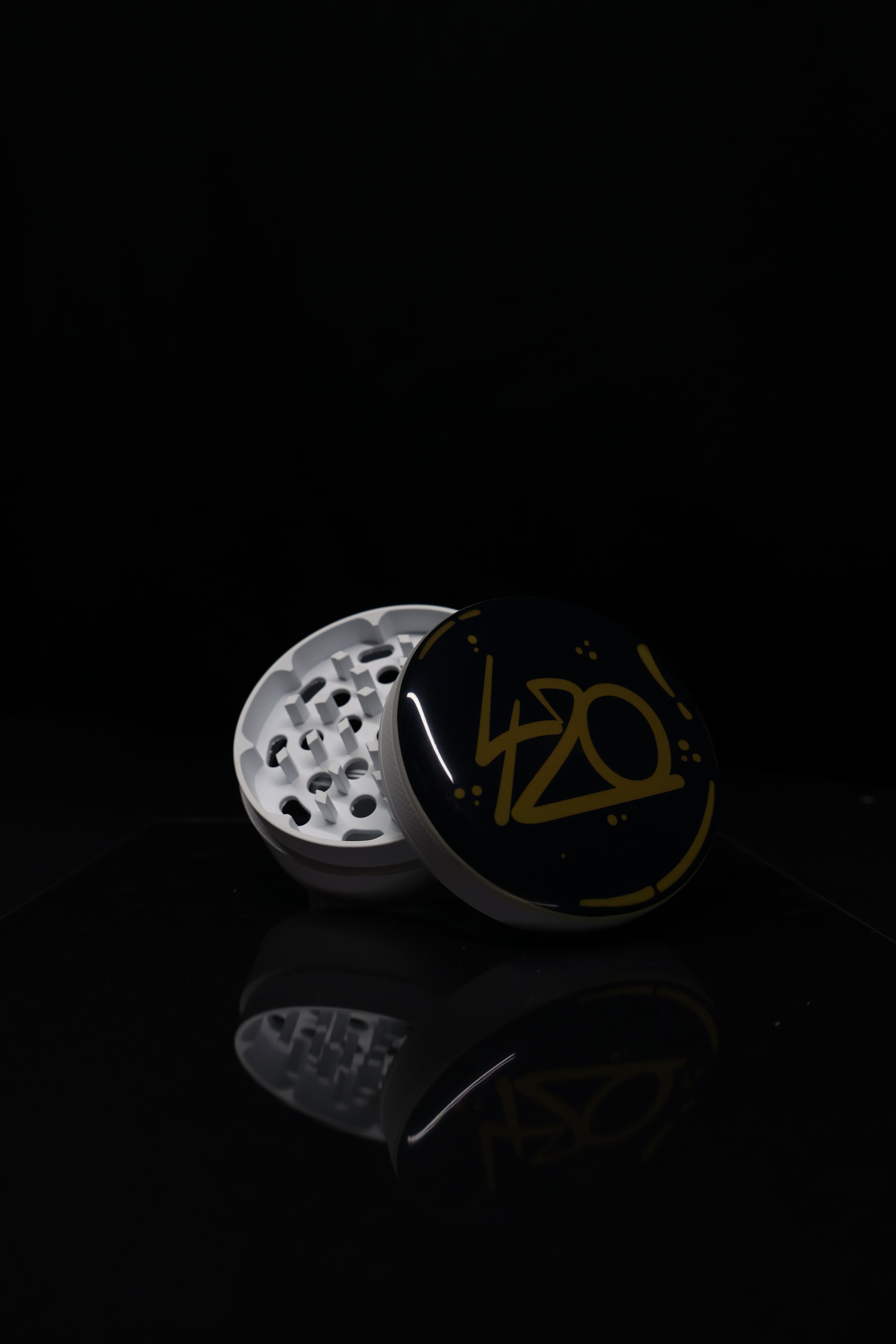 "420" GRINDER