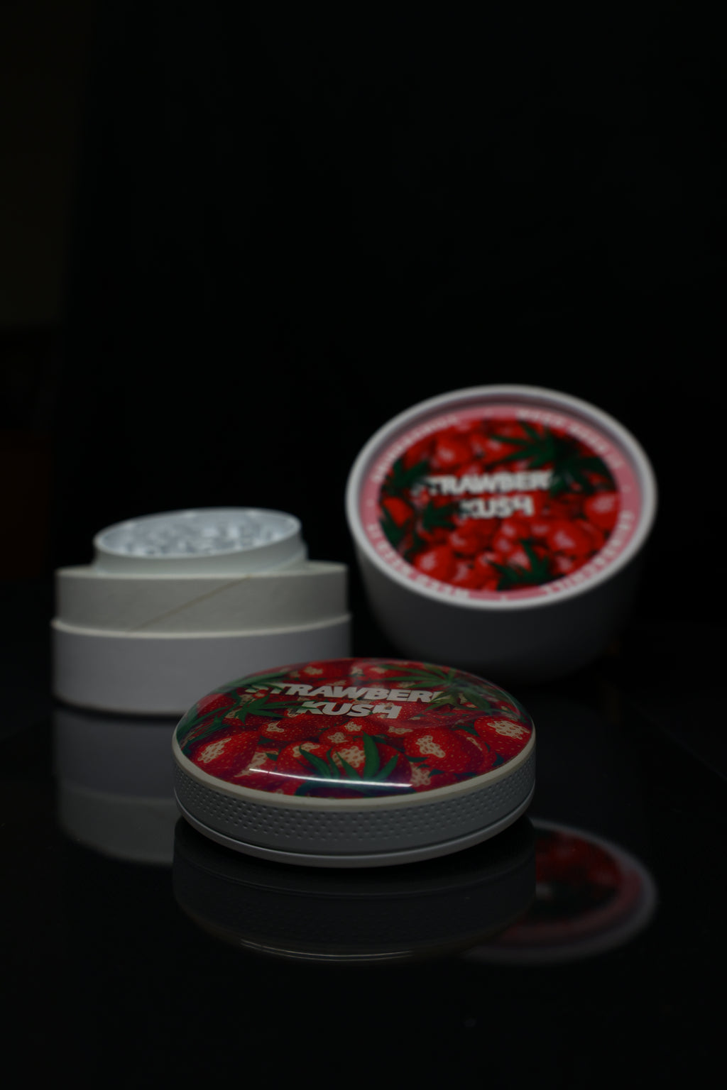"STRAWBERRY" GRINDER